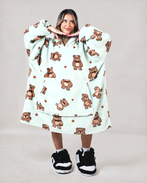 Cozy Bears 🧸 – Oversized Hoodie Blanket