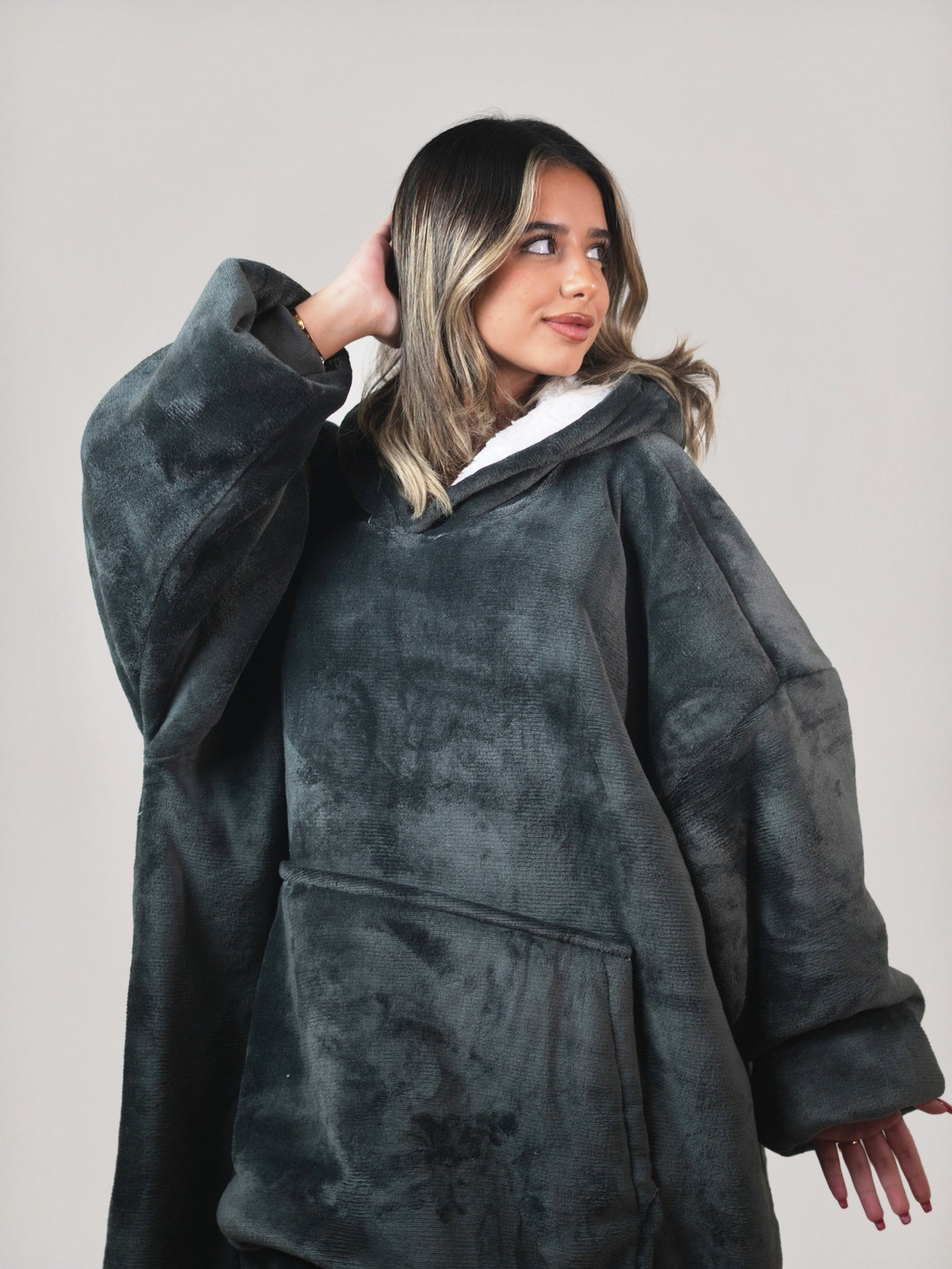 Cozy Black hoodie blanket in black, Back View - Cozify Lebanon