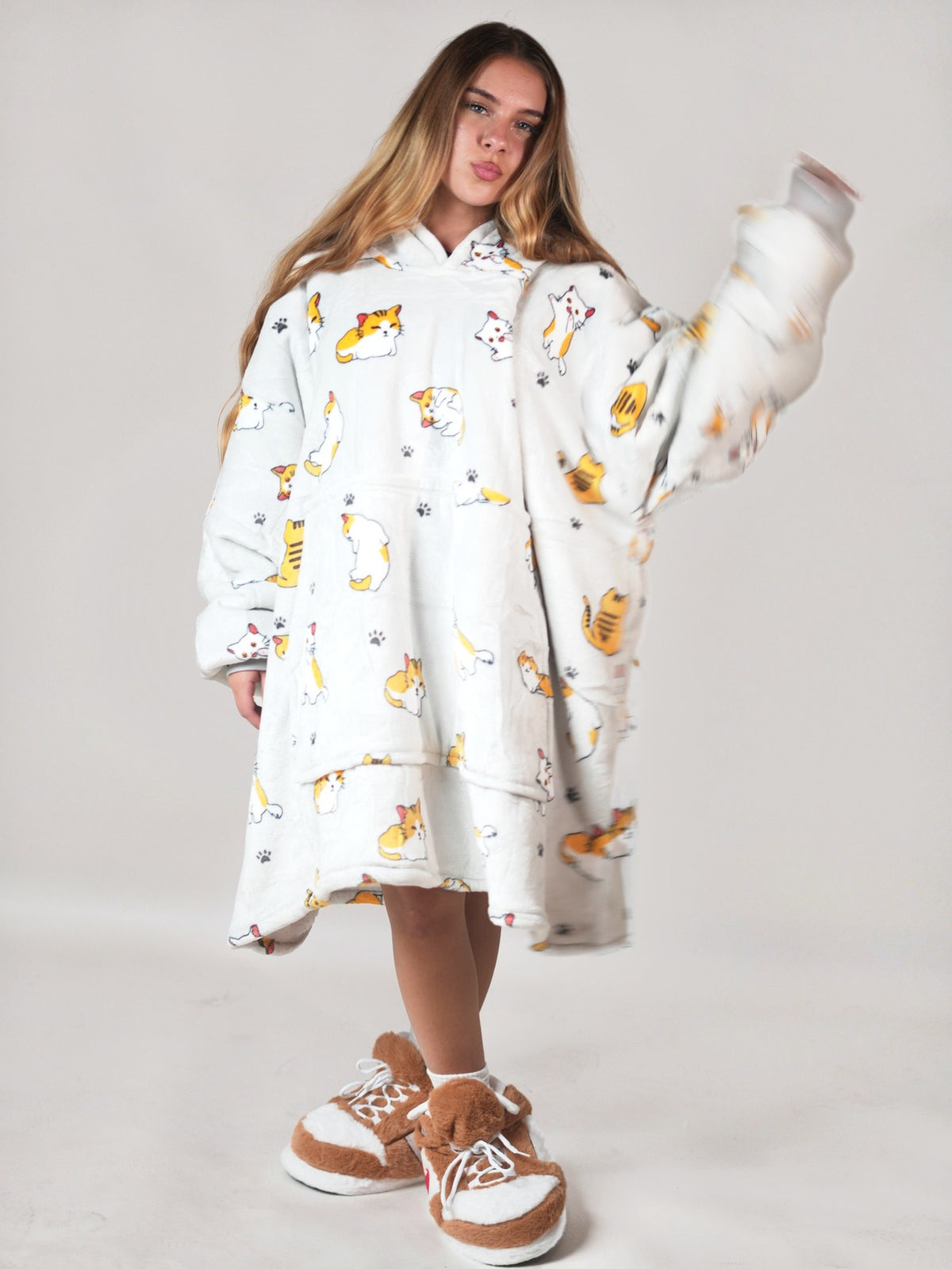Cozy Meow hoodie blanket in cat print, Detail View - Cozify Lebanon