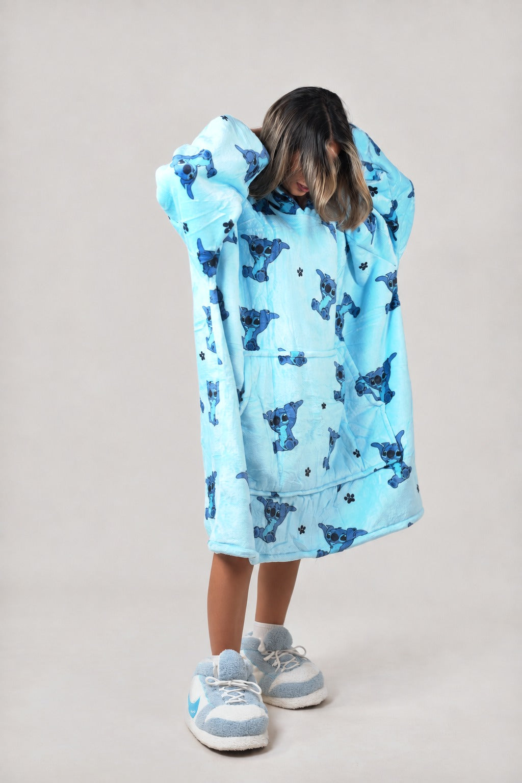 Cozy Stitch Blue hoodie blanket in Stitch print blue, Detail View - Cozify Lebanon