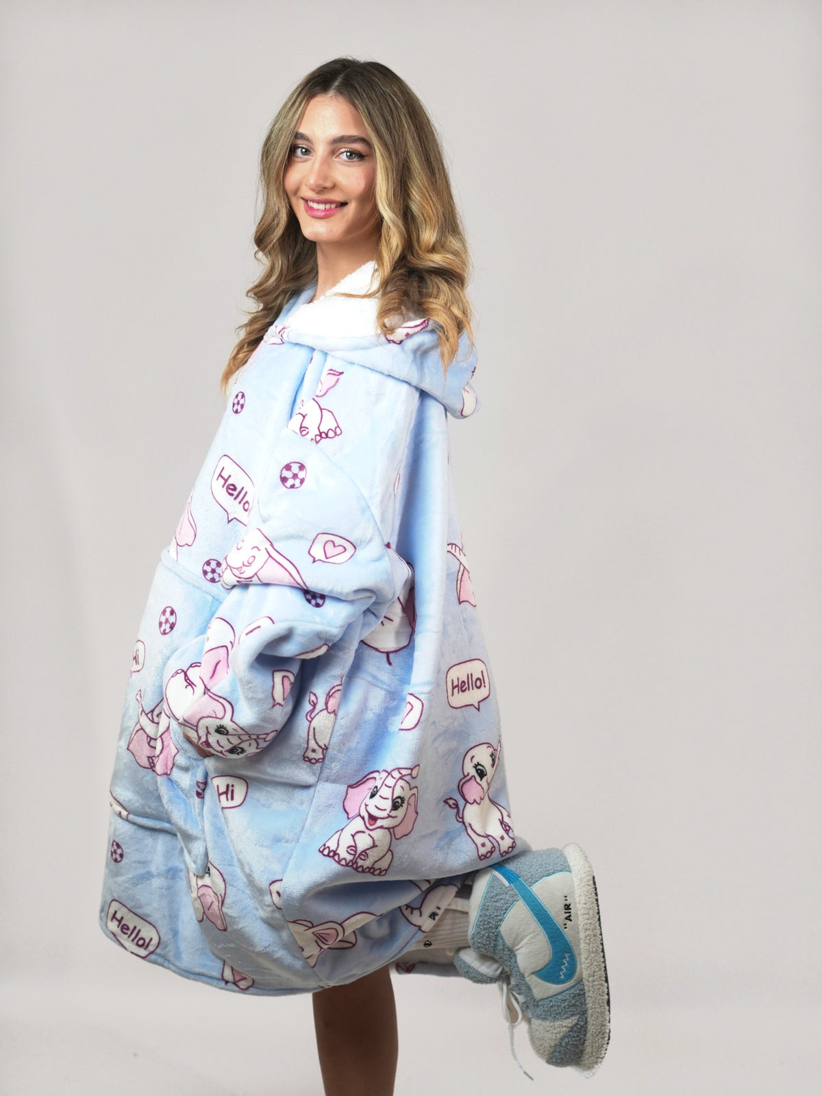Cozy Elephant hoodie blanket in elephant print blue and pink, Detail View - Cozify Lebanon