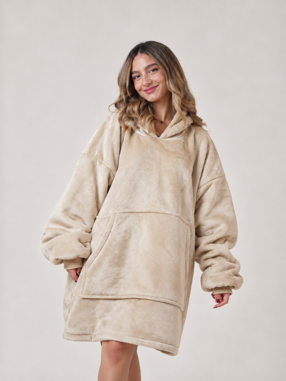 Cozy Bay Oversized Hoodie Blanket in warm bay brown — Cozify Lebanon (view 2)