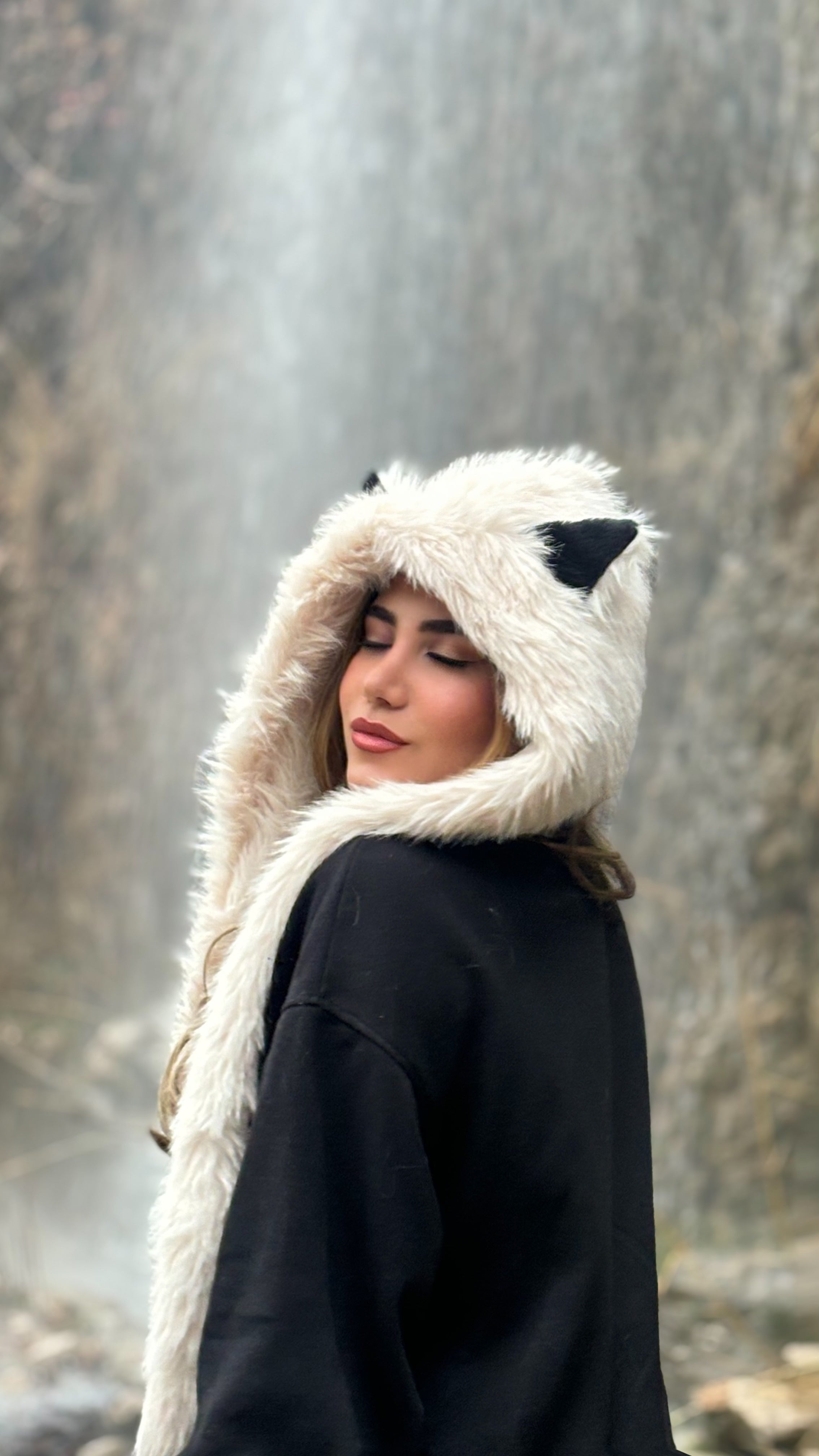 Snow Baby hooded scarf in white, Back View - Cozify Lebanon