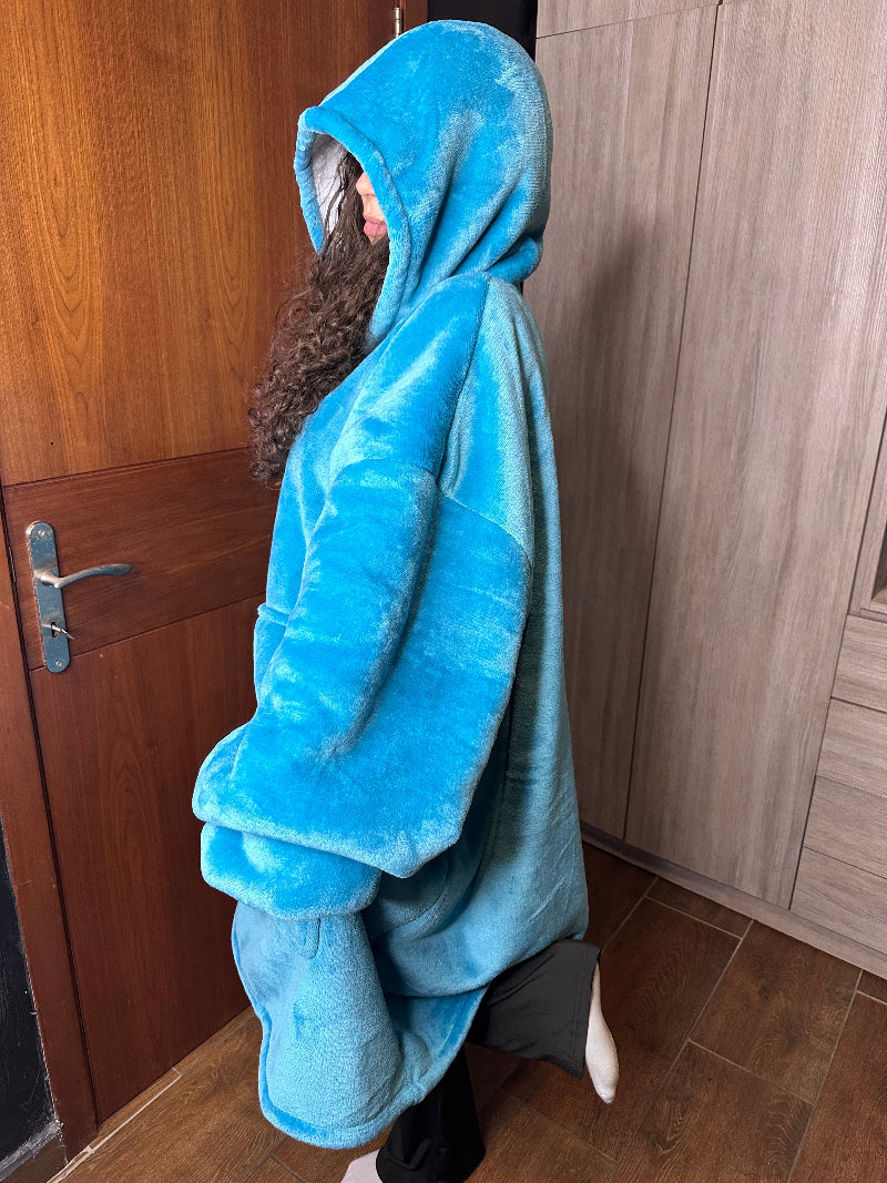 Cozy Glacier hoodie blanket in icy blue, Side View - Cozify Lebanon