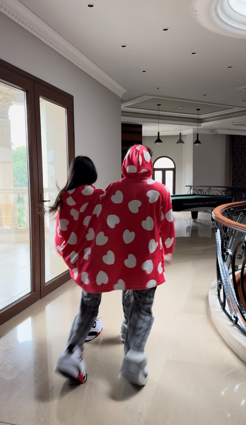 CozyDuo Hoodie heart-print couple hoodie blanket, Detail View - Cozify Lebanon